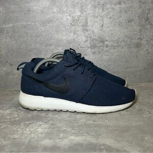 Nike Roshe Run Running Shoes 511881-405 Mens sz 8 - navy
